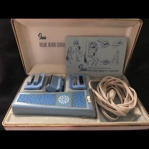 Vintage Sear’s women’s electric shaving kit.